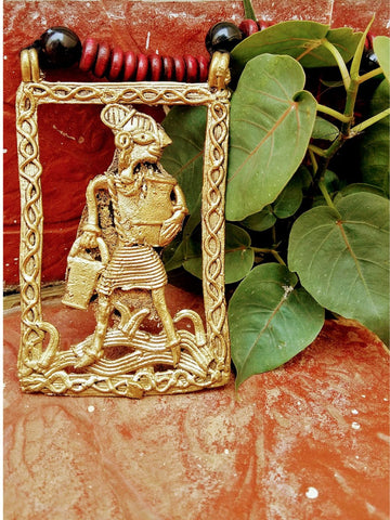 Maroon Handmade Large Dokra Pitcher Man Pendant Jewellery