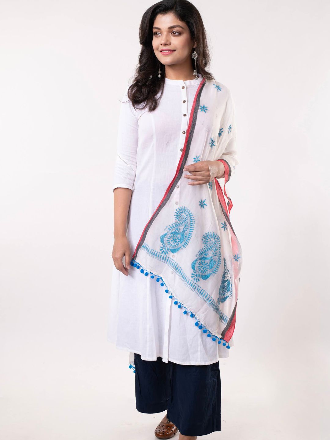 Stylish Kantha work  Stole- Beautiful Ivory White Firozi Chanderi Silk Stole for women
