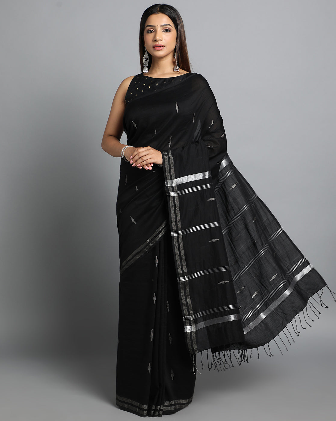 Black Jamdani Cotton Saree Without Blouse Piece