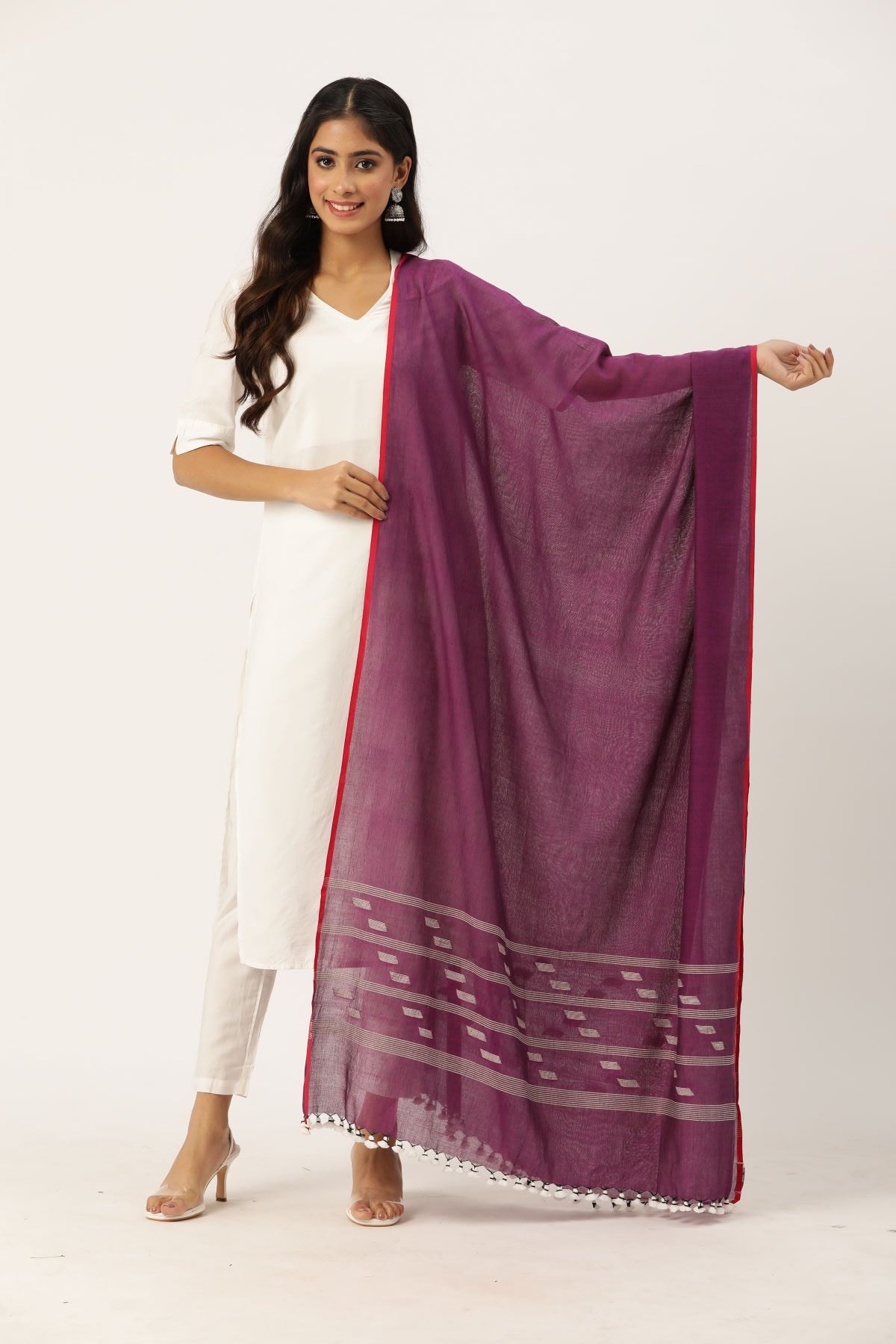 Handwoven Jamdani Mul Cotton  Dupatta with tassels