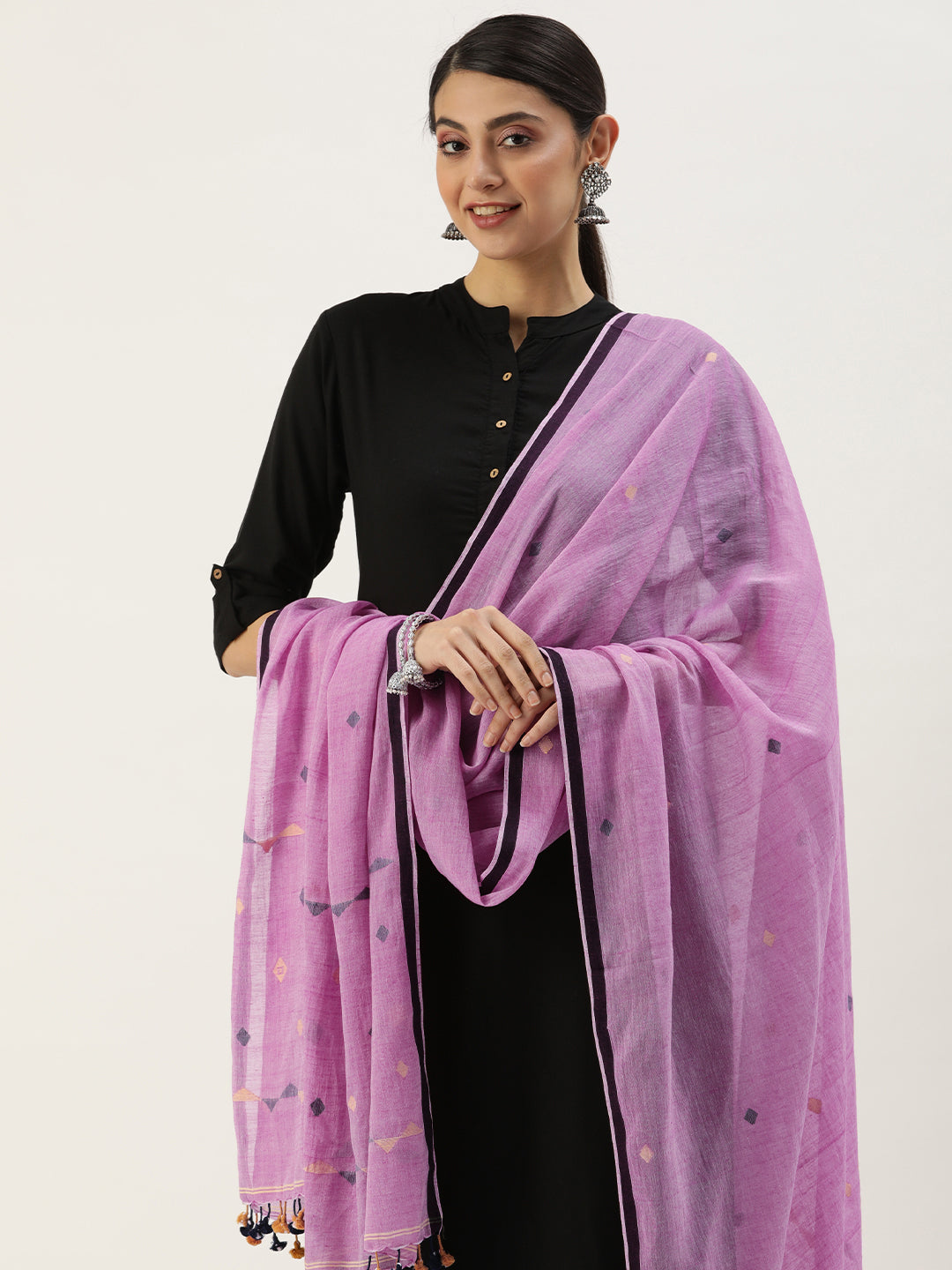 Handwoven Jamdani Mul Cotton Dupatta with tassels