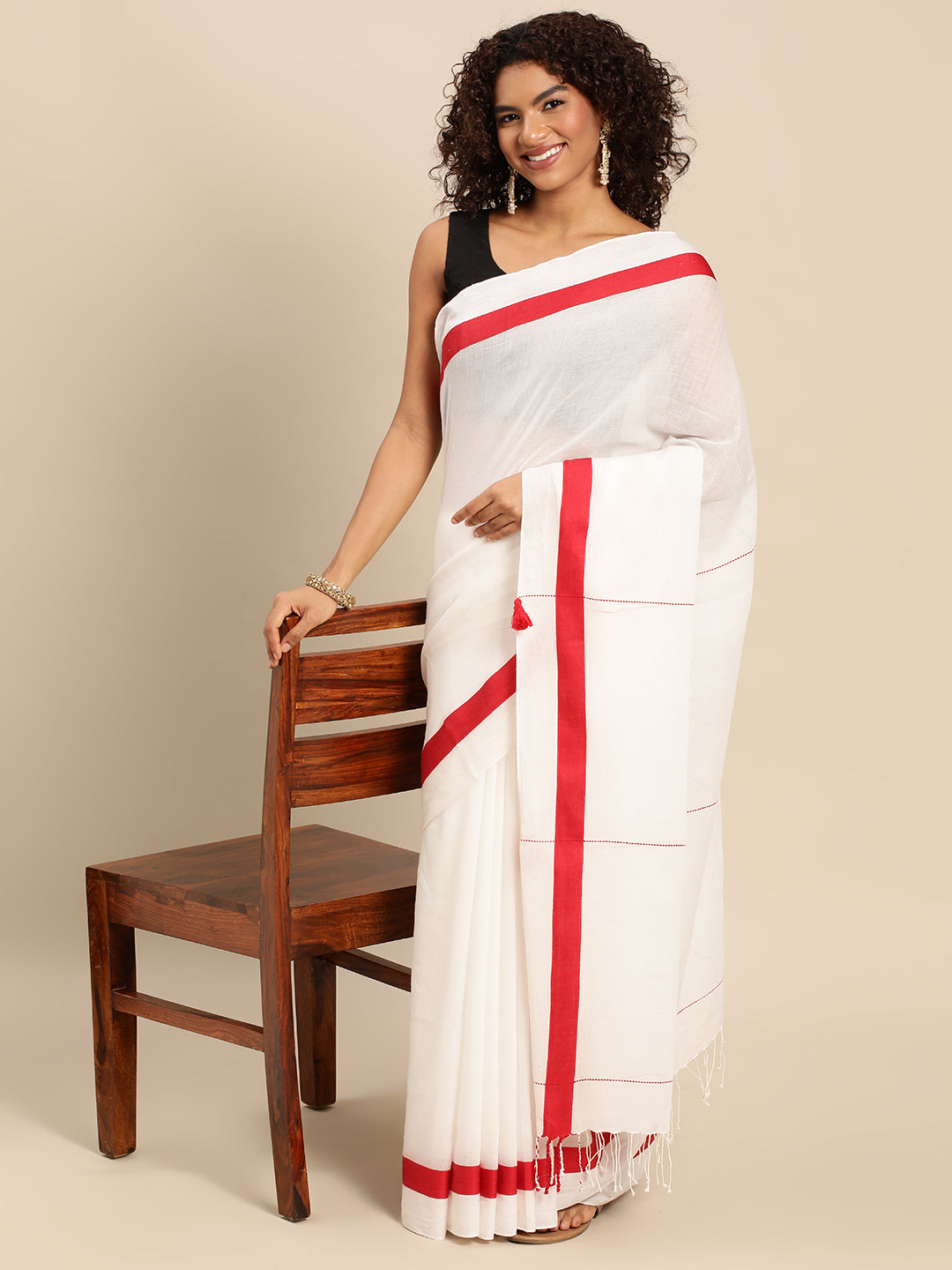 Handloom Solid Cotton Saree with Blouse Piece