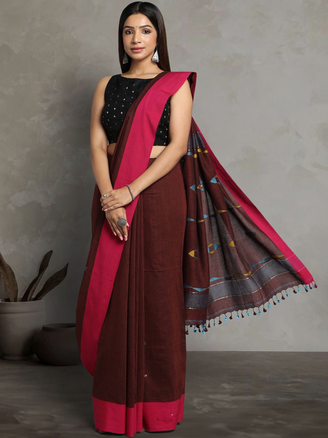 Handloom Jamdani Cotton Saree With Blouse Piece