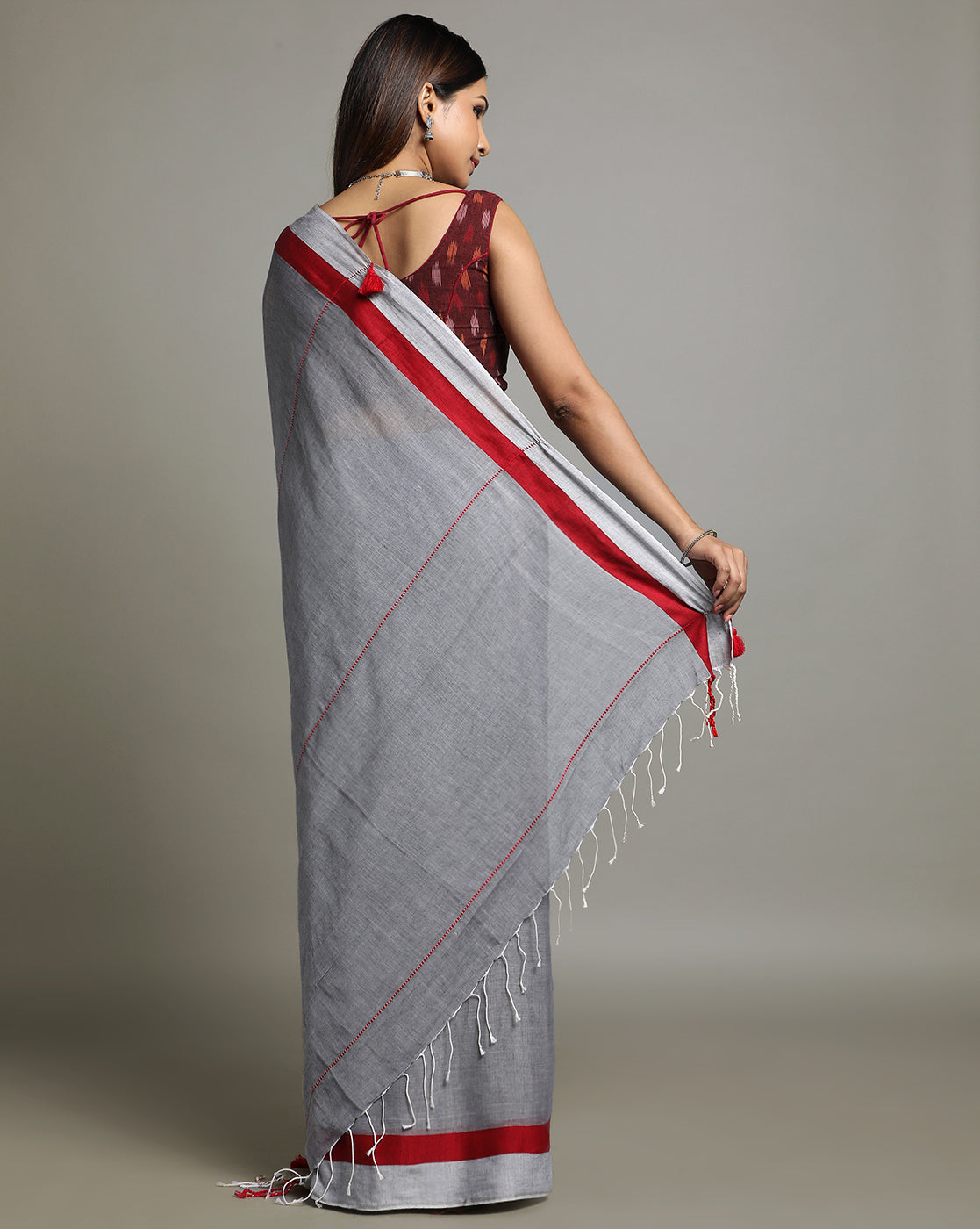 Handloom Solid Cotton Saree with Blouse Piece