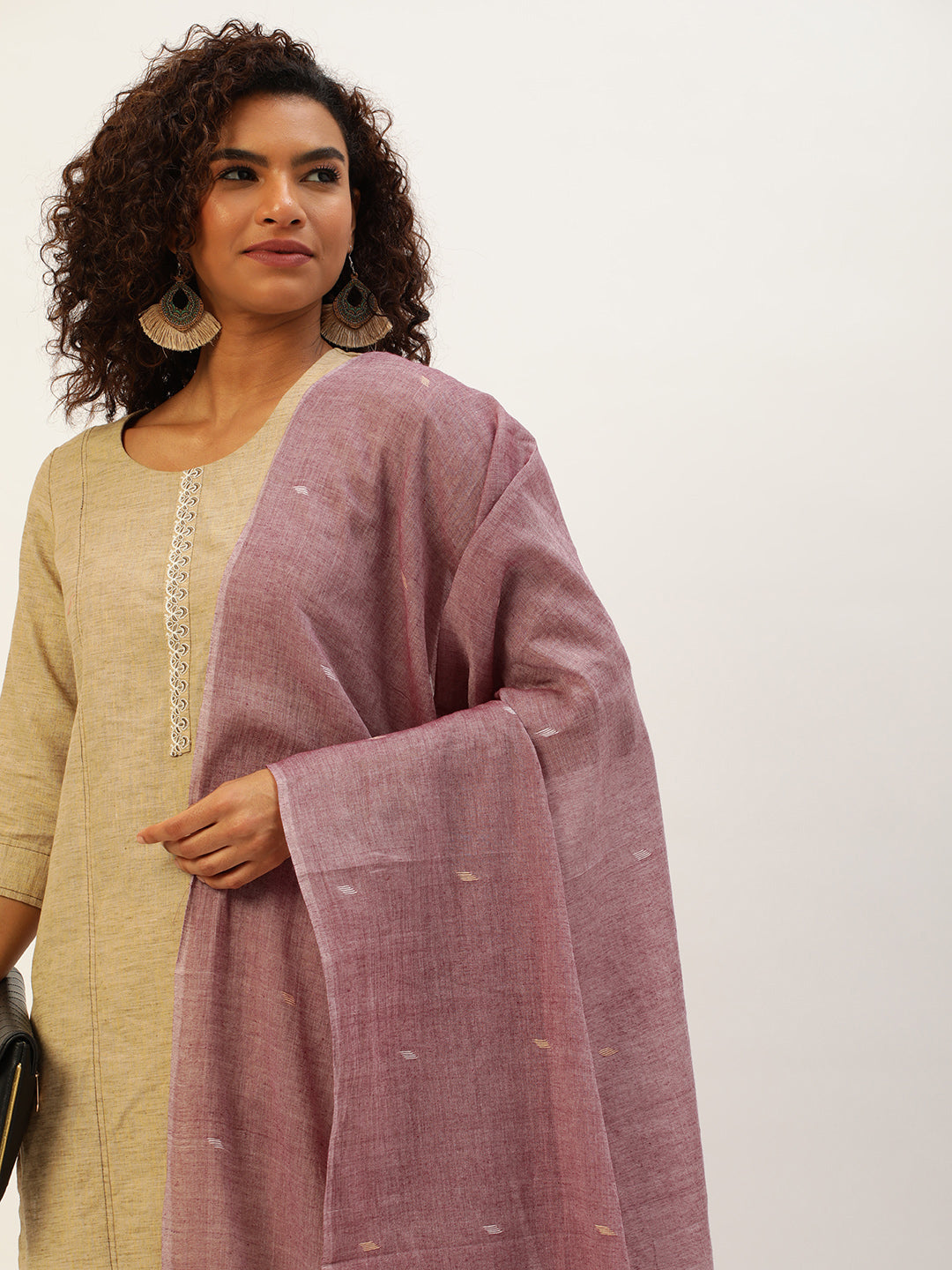 Dusty Pink Jamdani Mul Cotton Dupatta