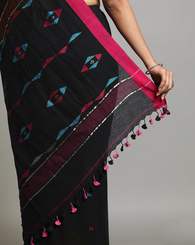 Handloom Jamdani Cotton Saree With Blouse Piece