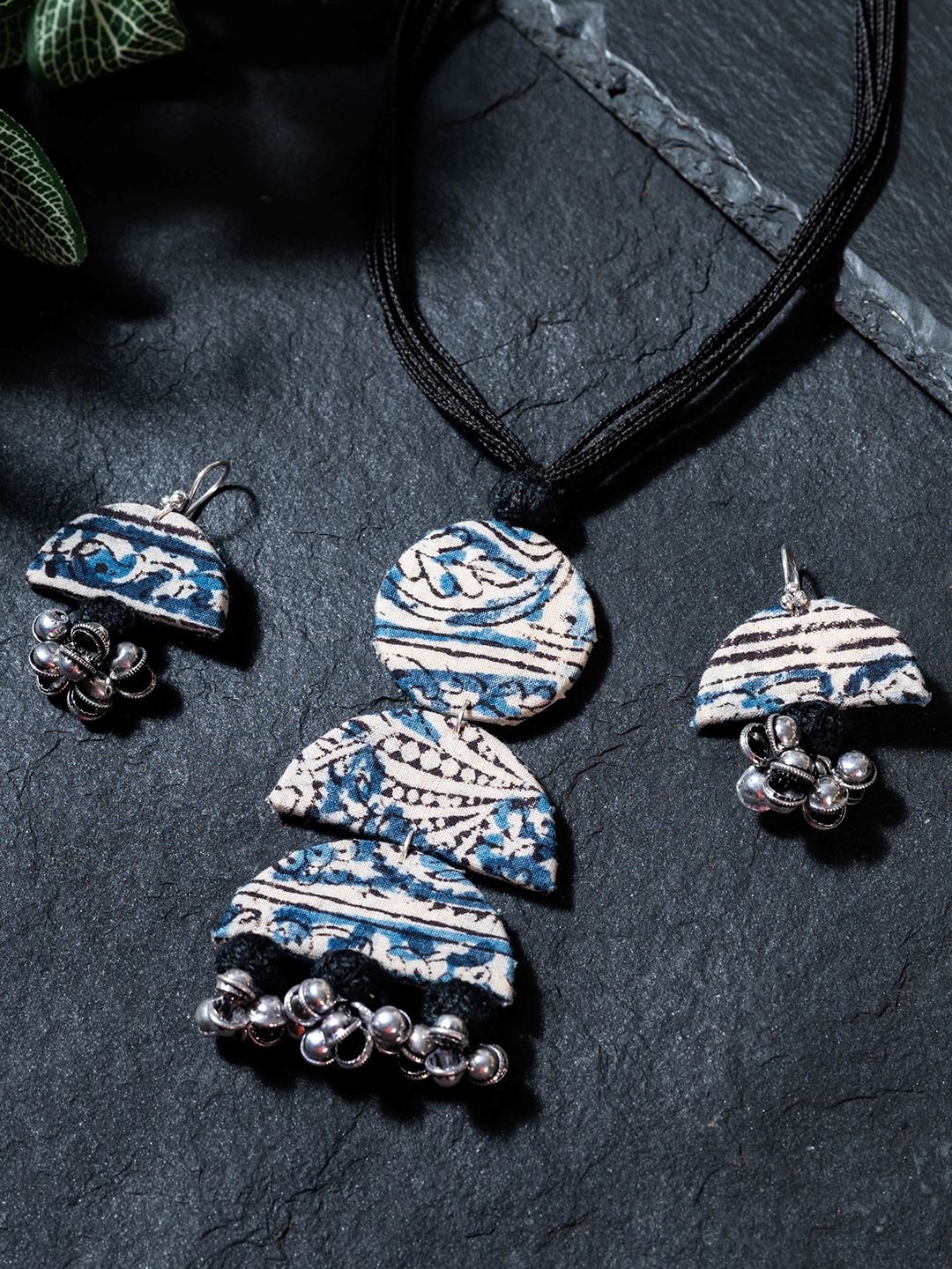 Indigo Handcrafted Kalamkari German Silver ghungroo Jewelry set