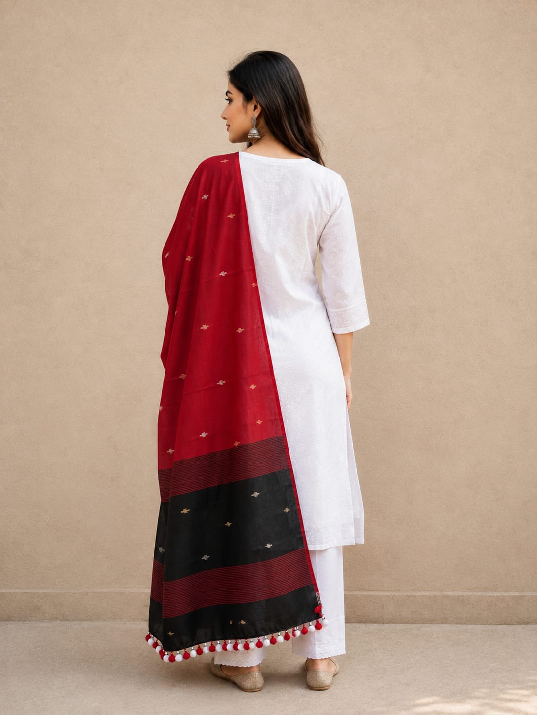 Red Black Handloom Jamdani Cotton Dupatta - view 2