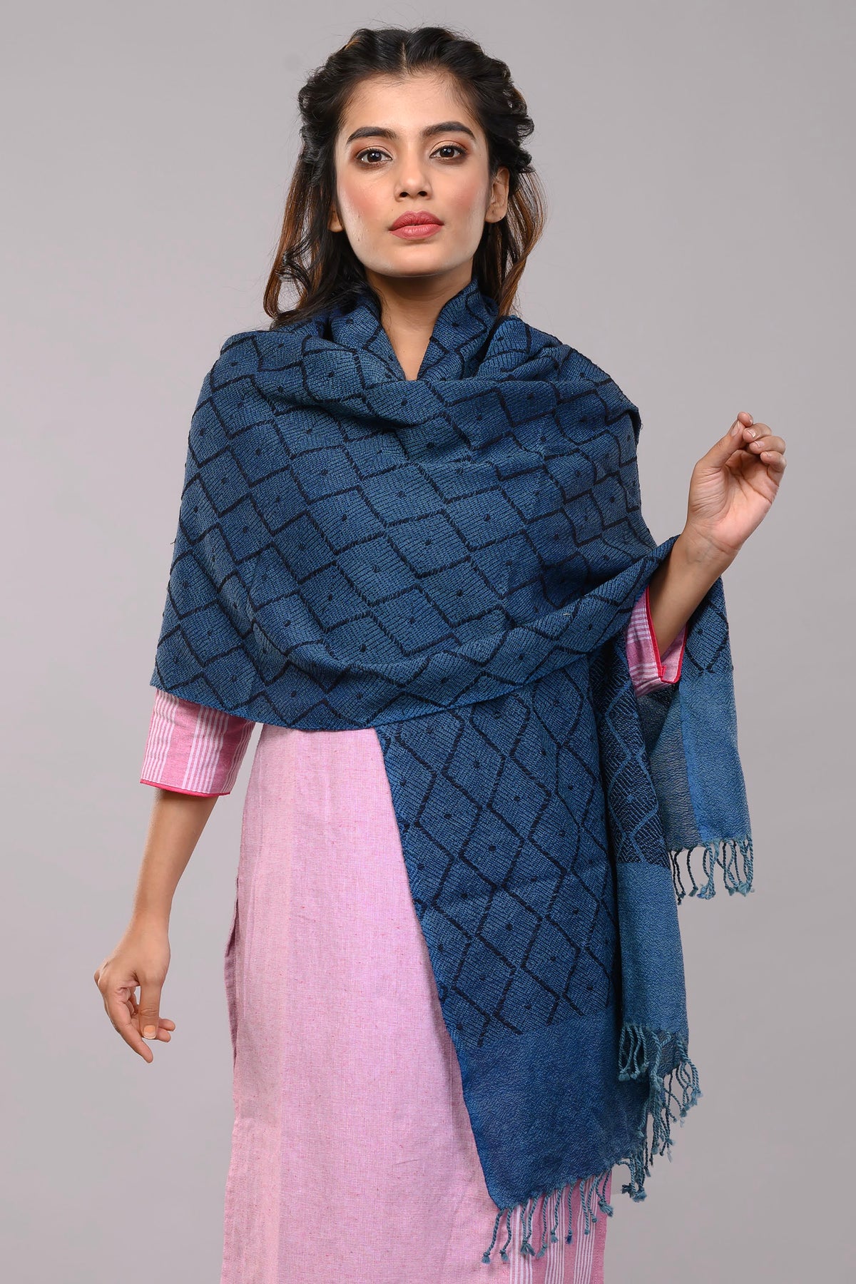 Handloom Jacquard Merino Wool Stole