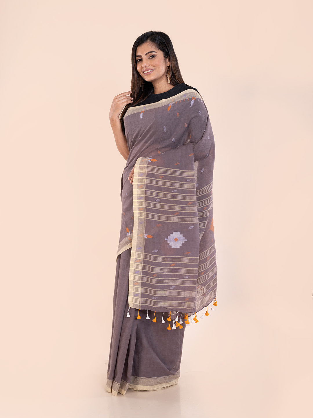 Handloom Jamdani Cotton Saree Without Blouse Piece