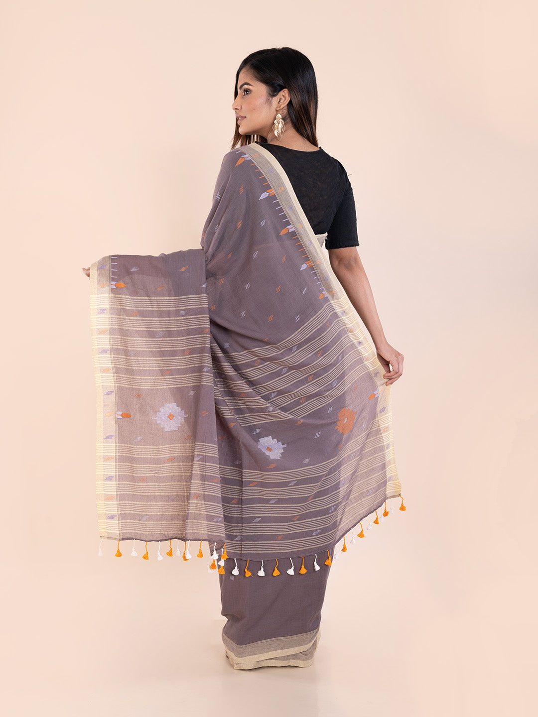 Handloom Jamdani Cotton Saree Without Blouse Piece