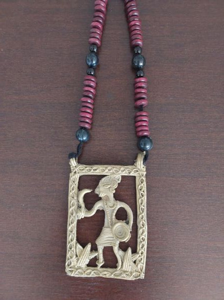 Sickle Man Maroon Handmade Dokra Pendant Jewellery
